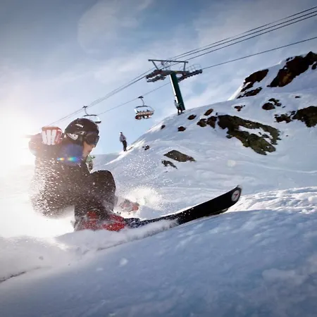 Ushuaia, The Mountain 4* Arinsal