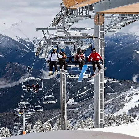 Ushuaia, The Mountain Arinsal